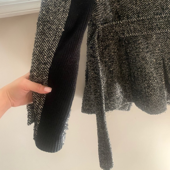 Express Jacket - Picture 6 of 8